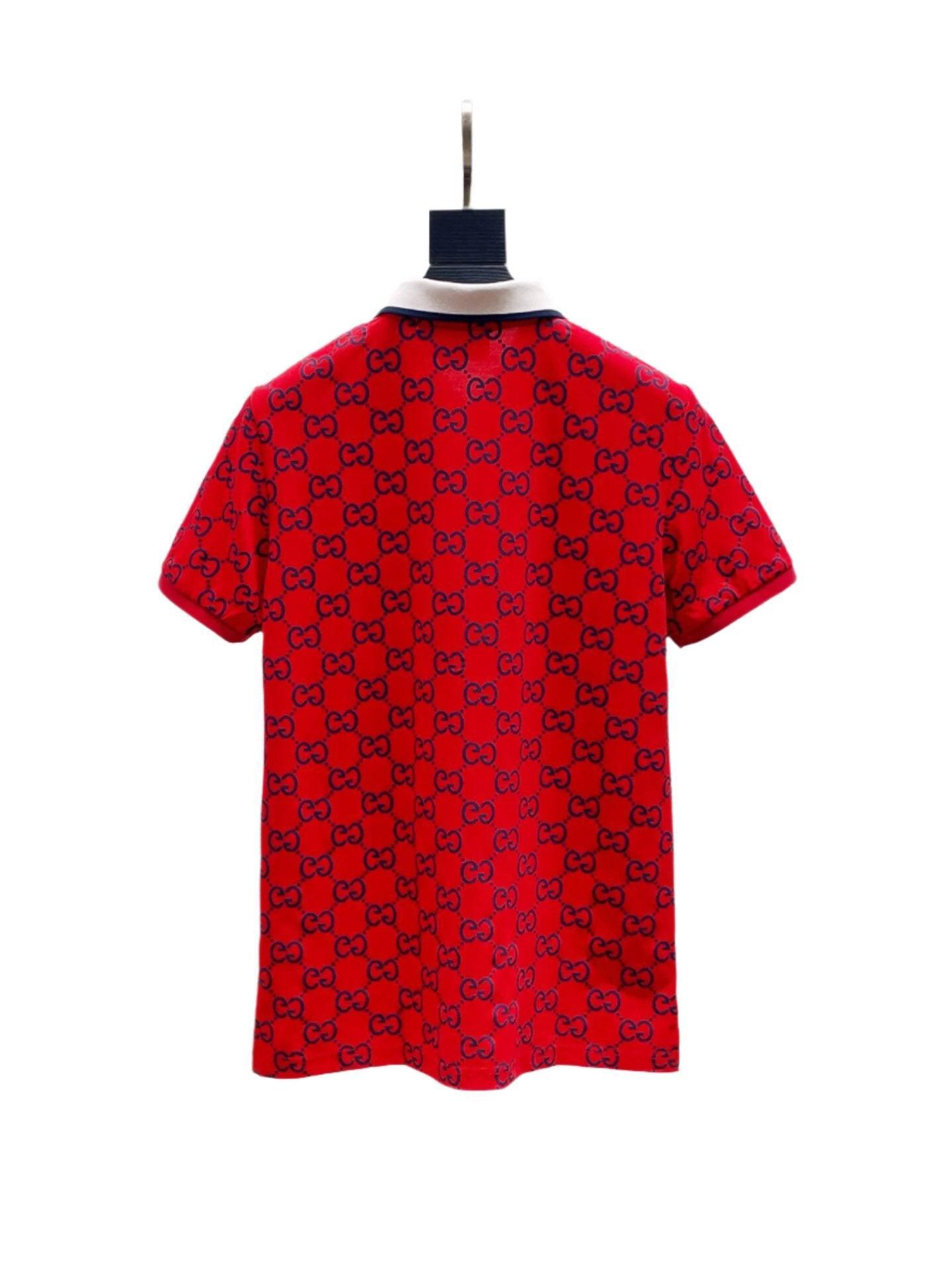 Gucci Red T-shirt with a collar