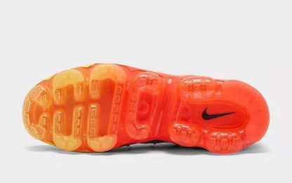 Nike Air VaporMax Plus &