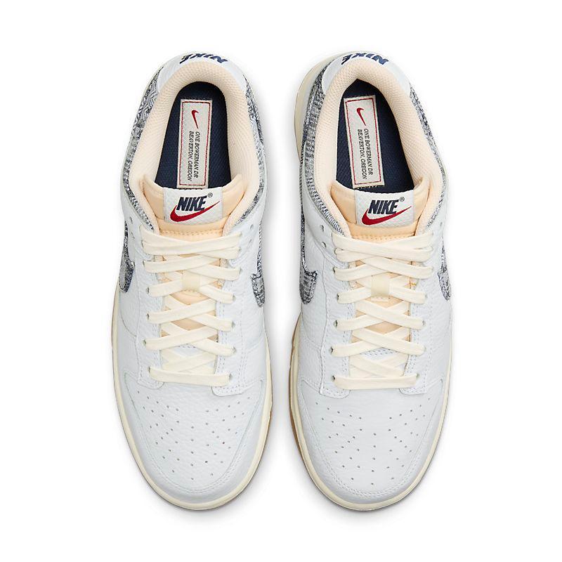 Nike Dunk Low &