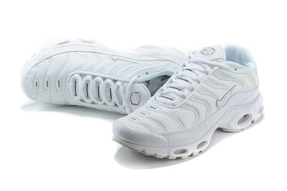 Nike Air Max Plus &