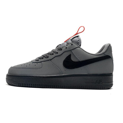 Nike Air Force 1 &