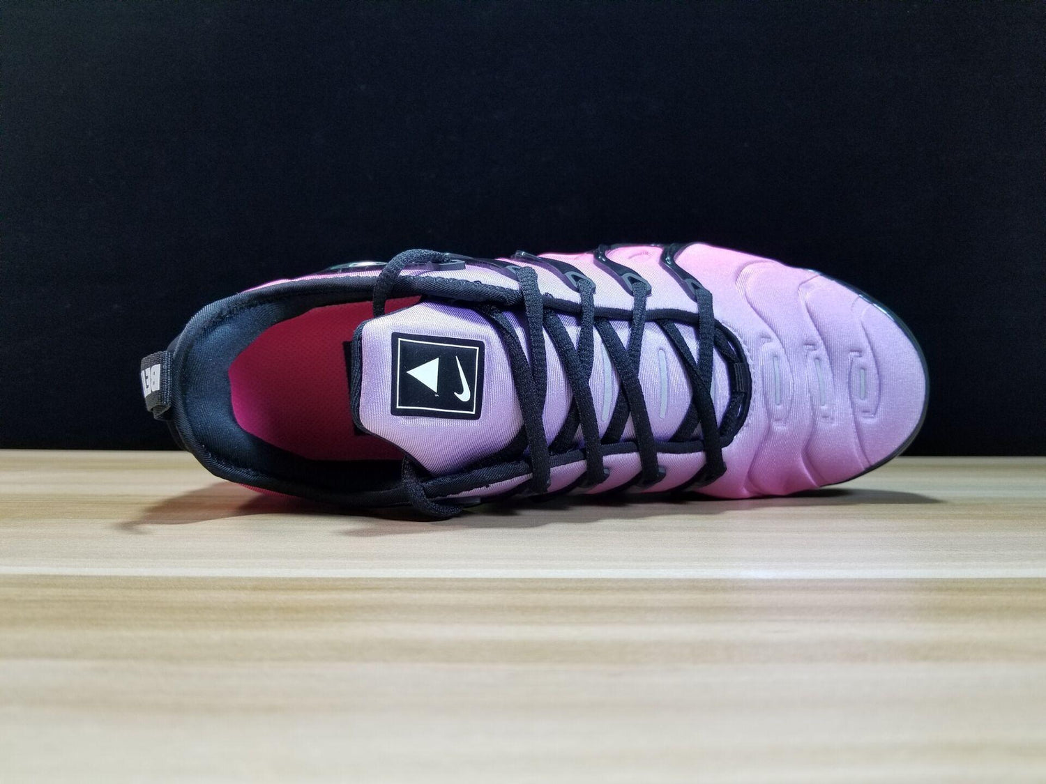 Nike Air VaporMax Plus &