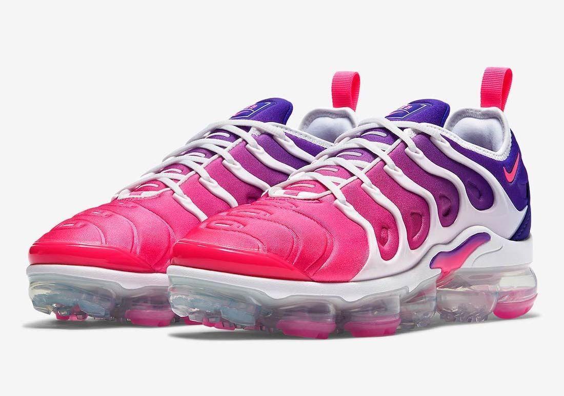 Nike Air VaporMax Plus &