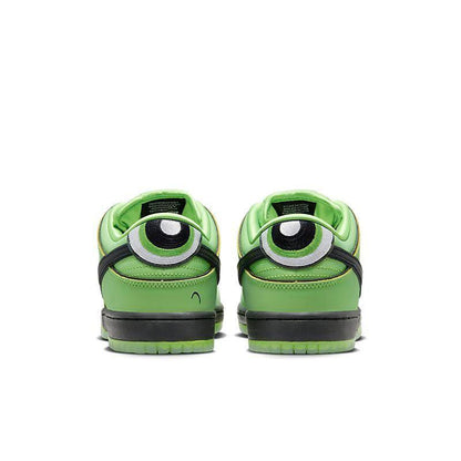 Nike SB Dunk Low &