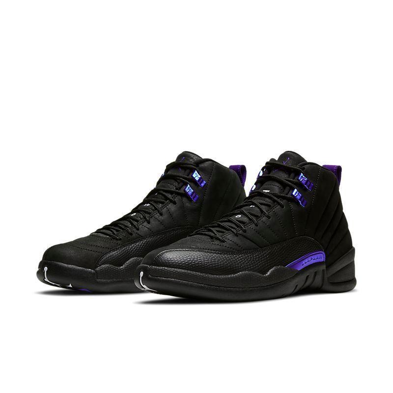 Air Jordan Retro 12 &