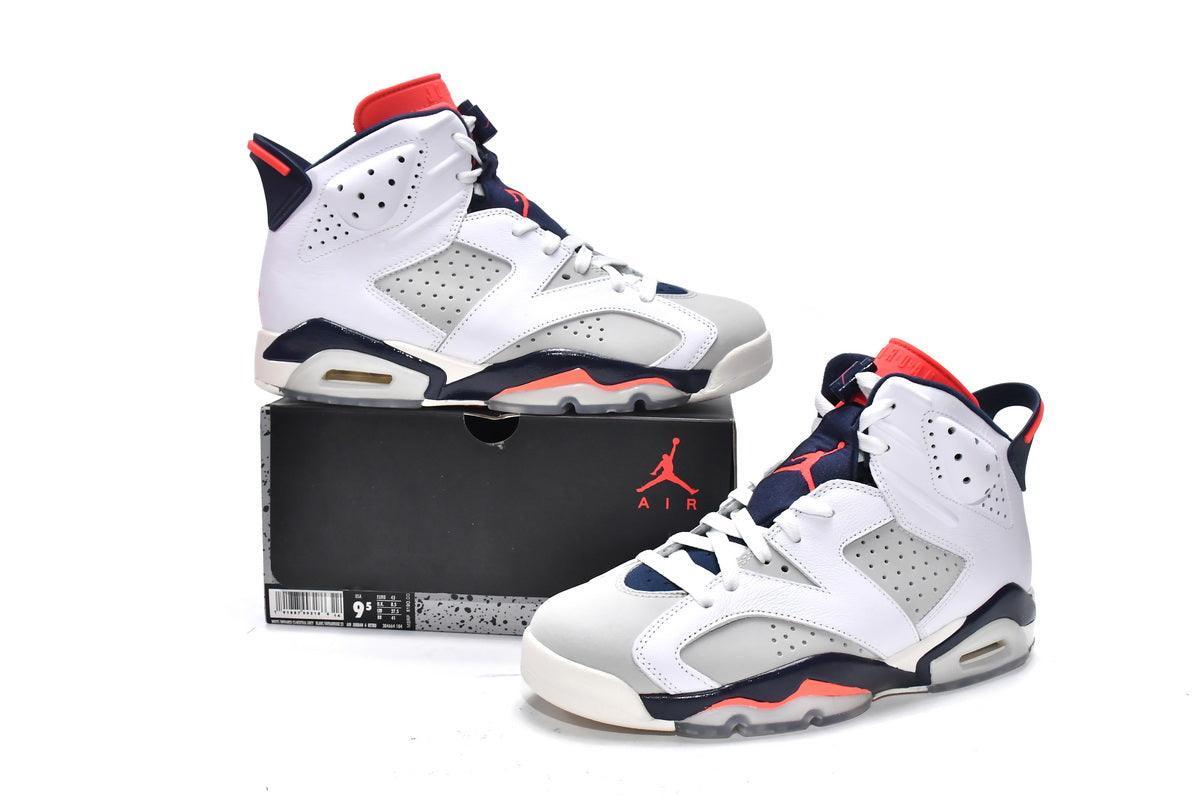Air Jordan 6 Retro &