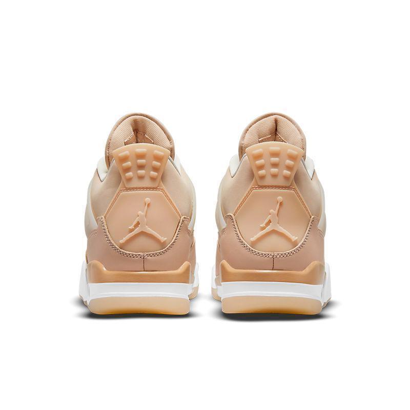 Air Jordan 4 Retro &