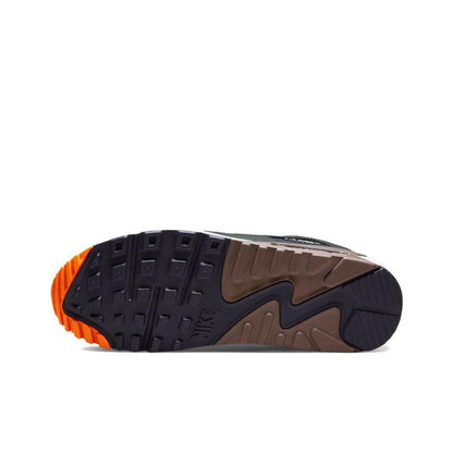 Nike Air Max 90 &