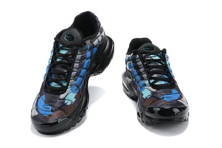 Nike Air Max Plus &