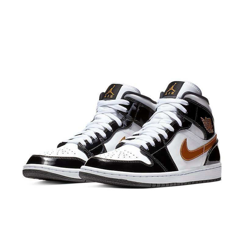 Air Jordan 1 Mid &