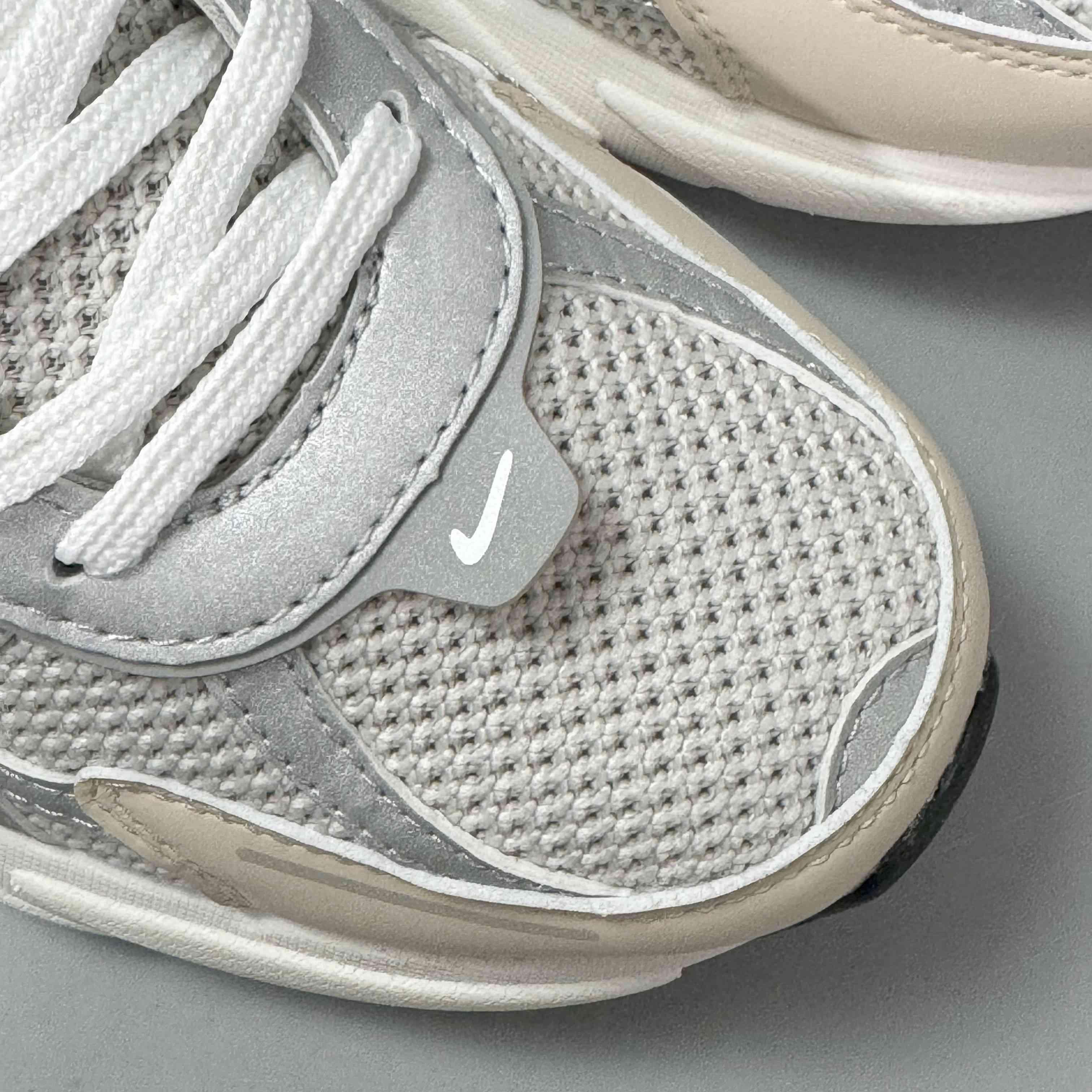 Nike V2K Run Viotech&