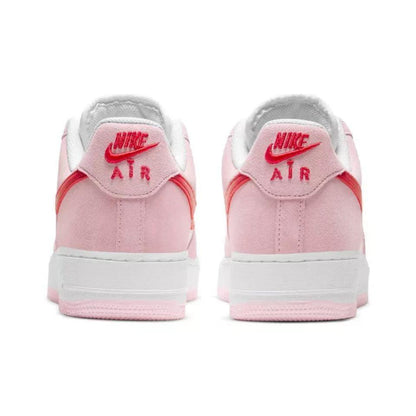 Nike Air Force 1 &