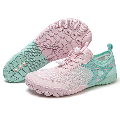 Canyon-walking shoes