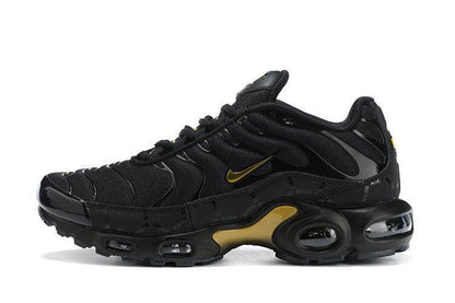 Nike Air Max Plus &