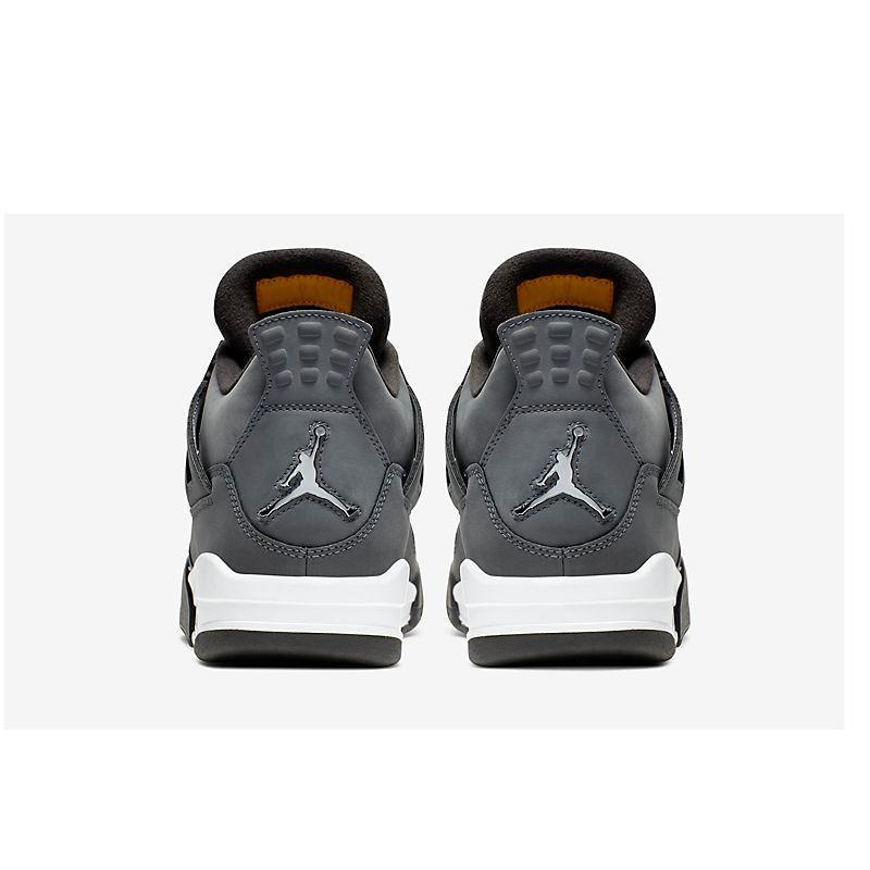 Air Jordan 4 Retro &