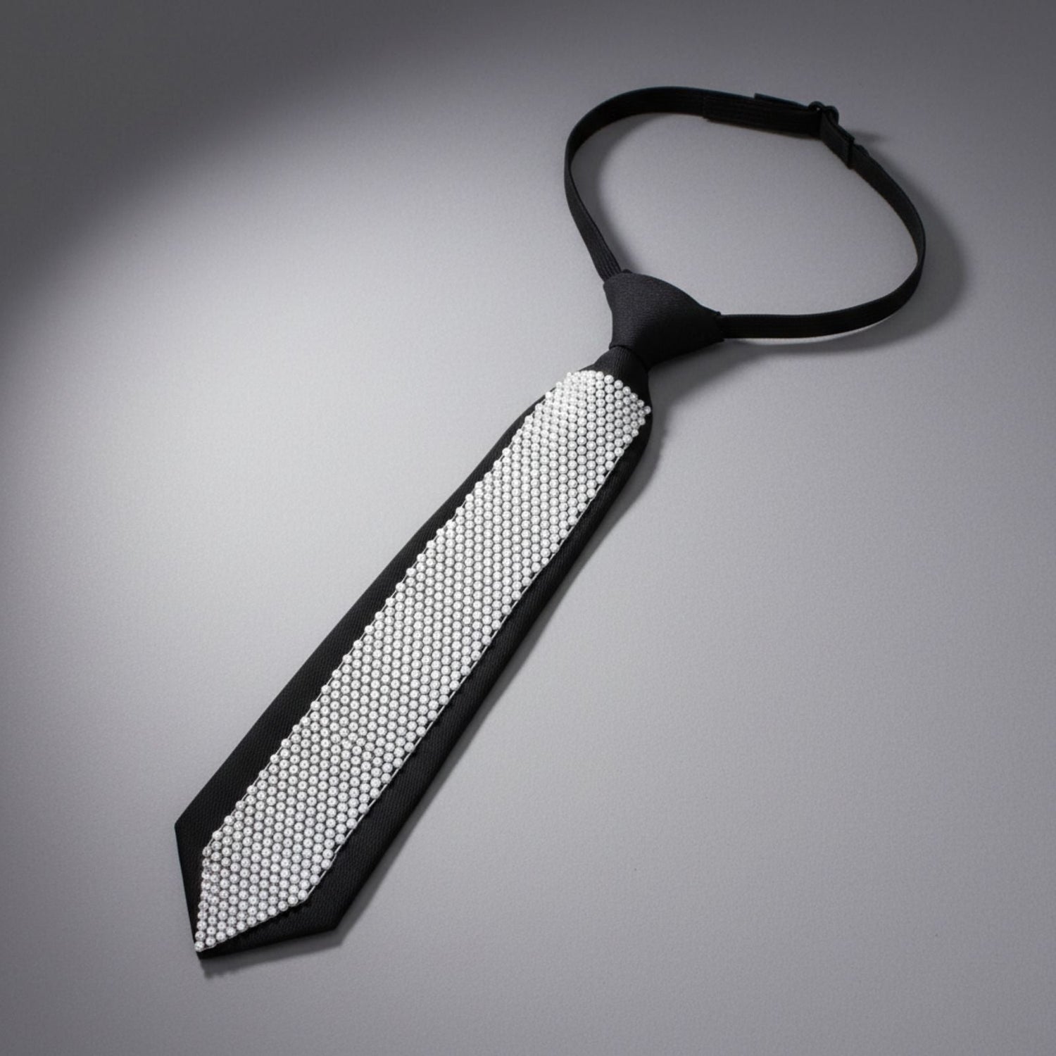 Choker Boss Lady Black White Bling Tie Necklace