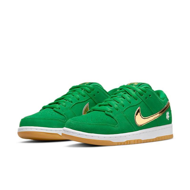 Nike SB Dunk Low Pro &