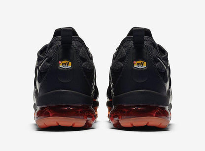 Nike Air VaporMax Plus &