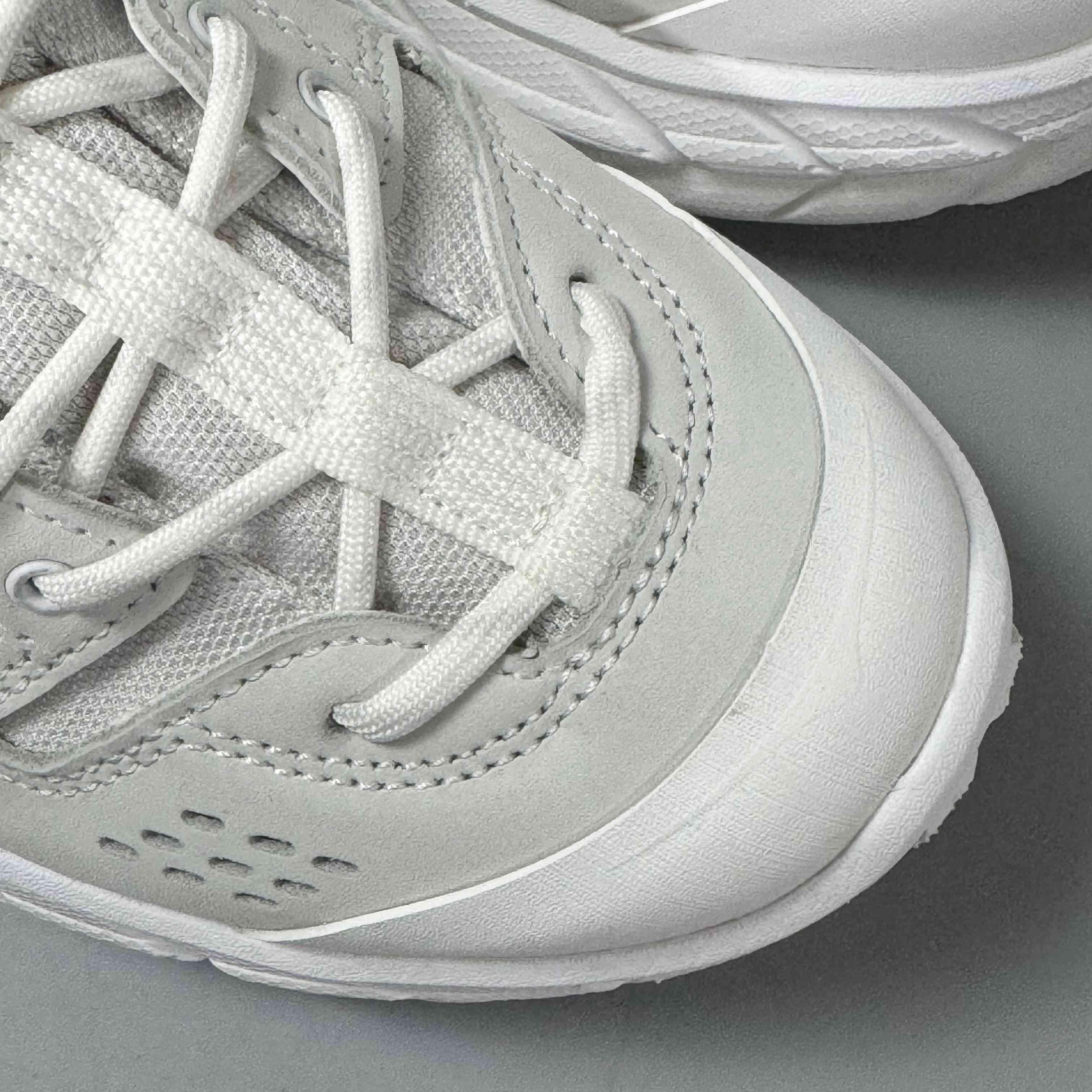Hoka One One Tor Ultra Low &