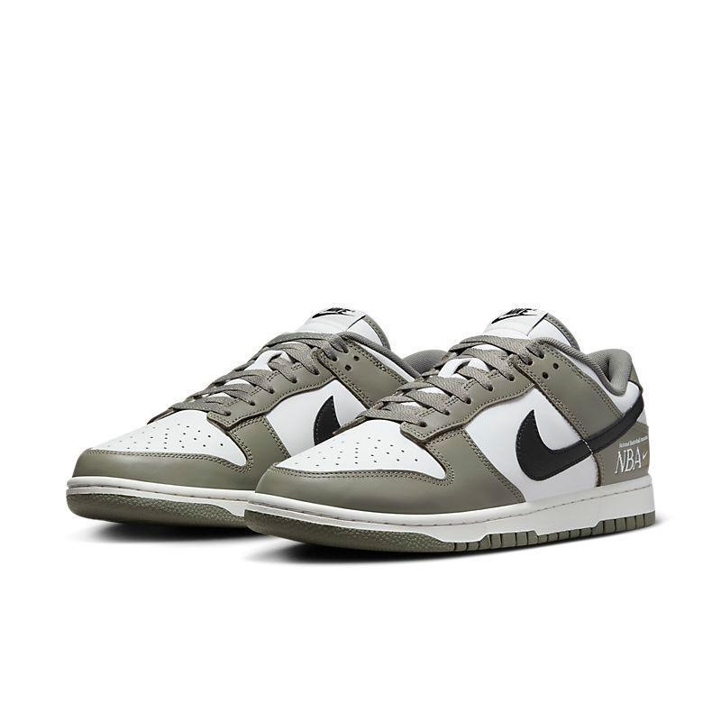 Nike Dunk Low &