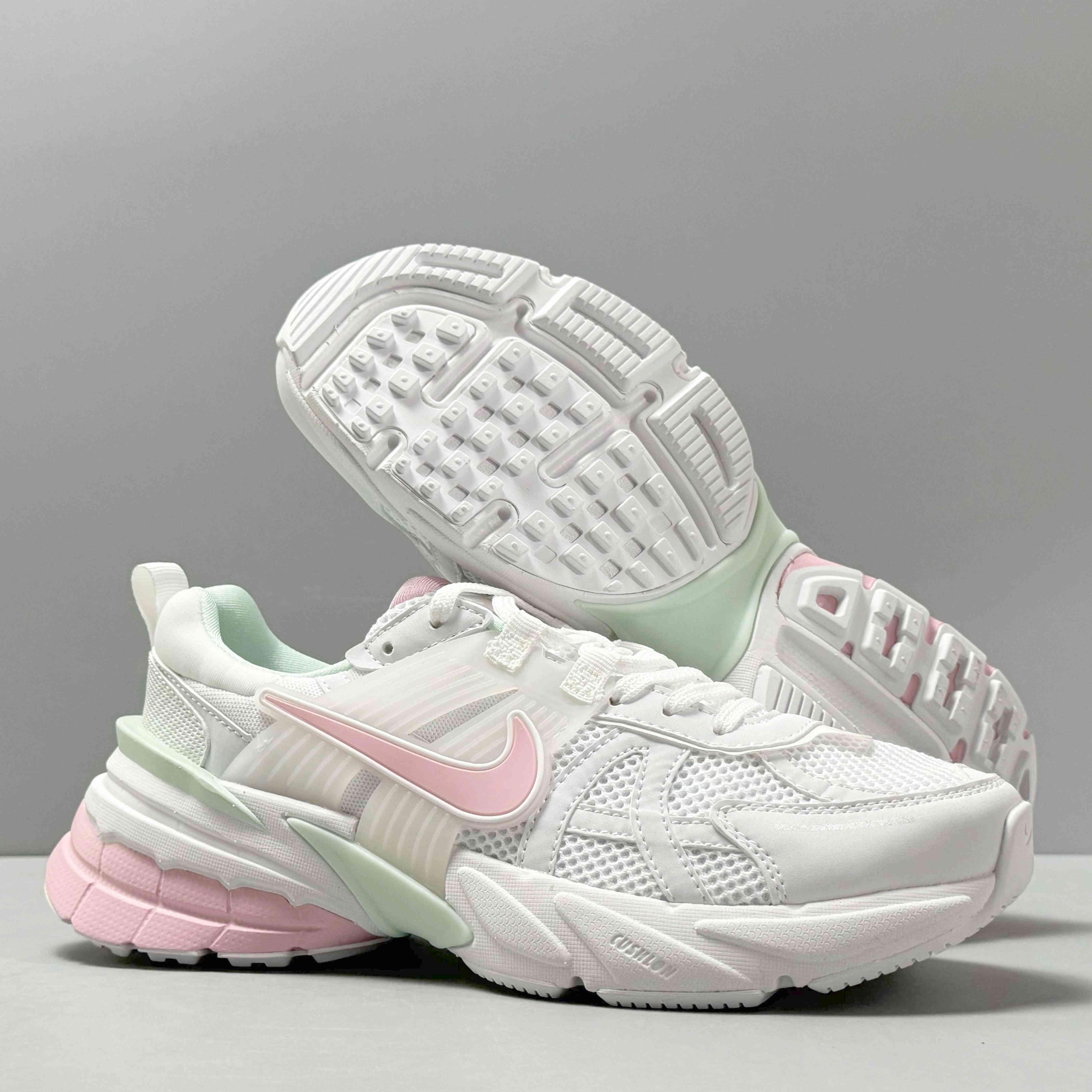 Nike V2K Run &