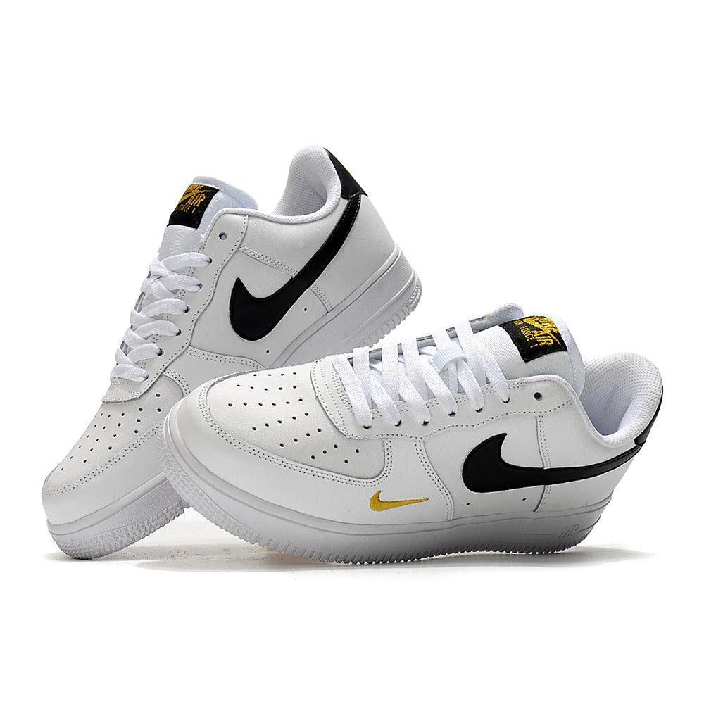 Nike Air Force 1 &
