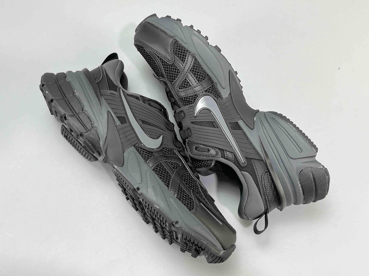 Nike V2K Run &