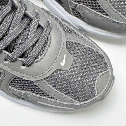 Nike V2K Run &