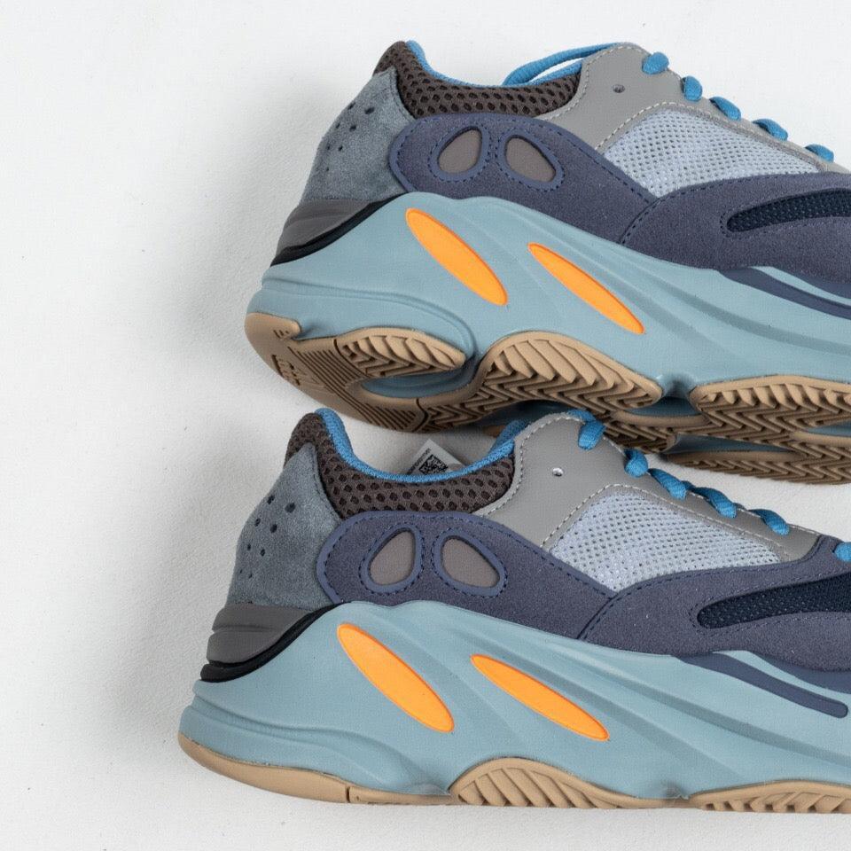 Adidas Yeezy Boost 700 &