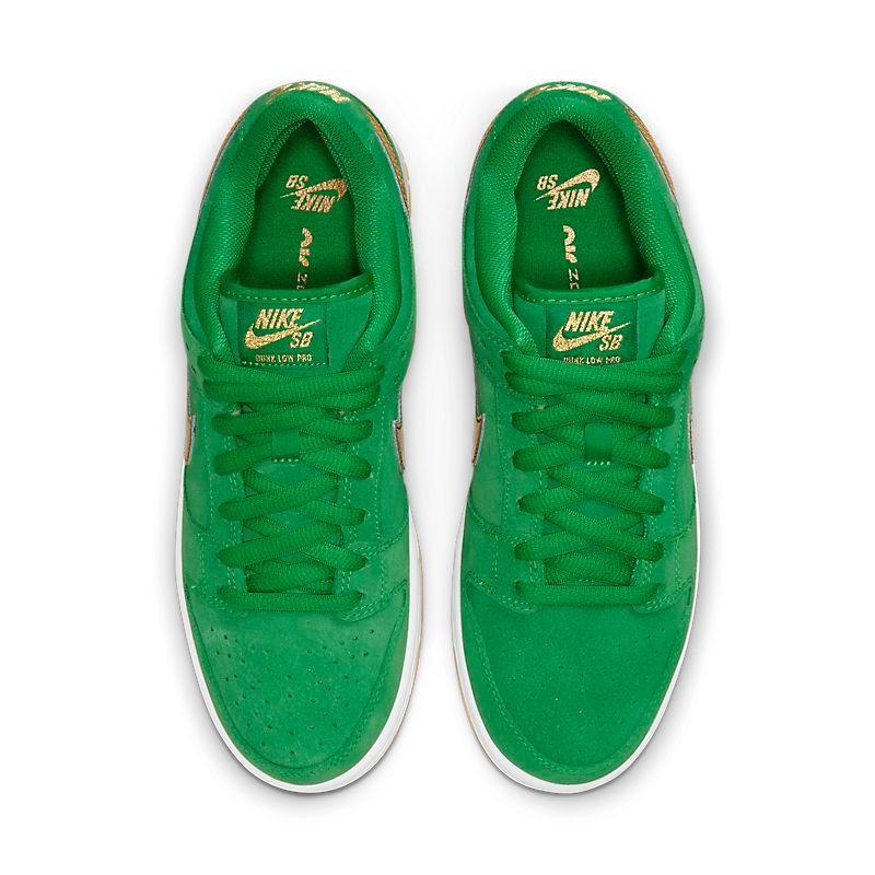 Nike SB Dunk Low Pro &