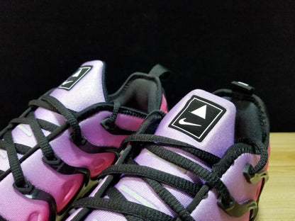 Nike Air VaporMax Plus &