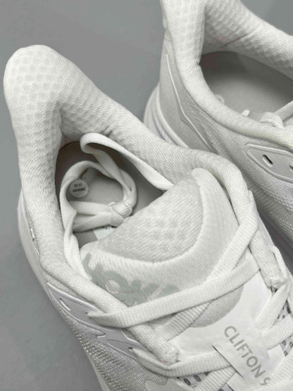 Hoka One One Clifton 9 &