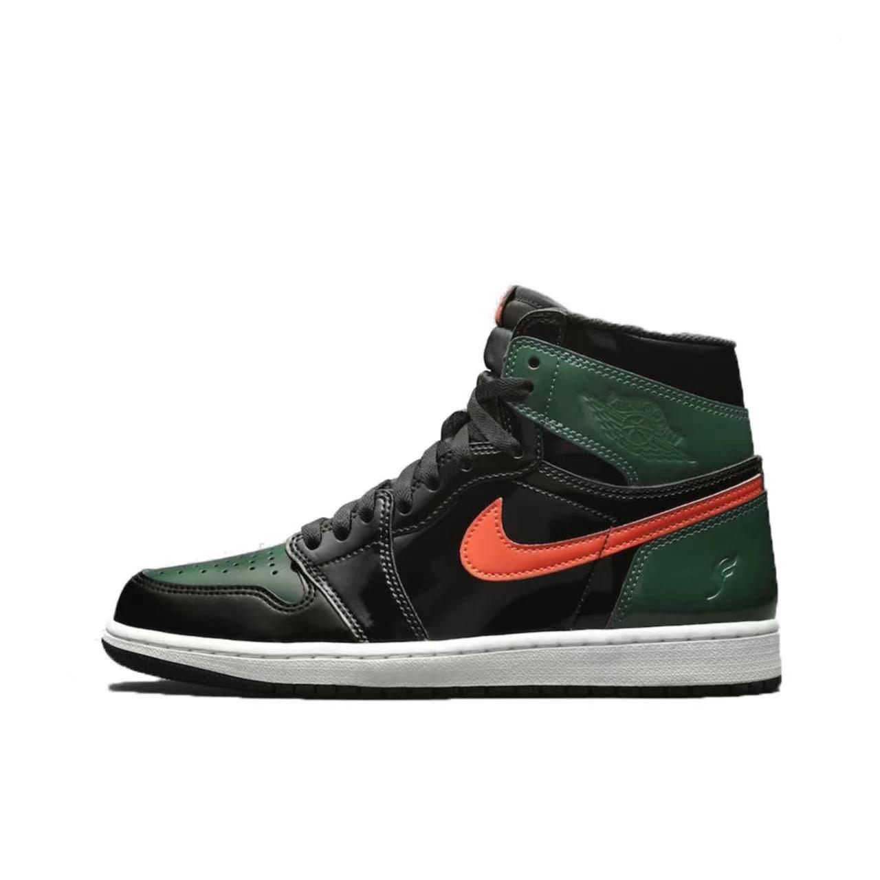 SoleFly x Air Jordan 1 Retro High OG &