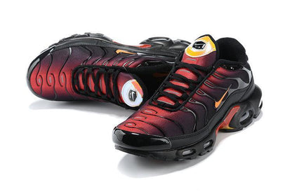 Nike Air Max Plus &