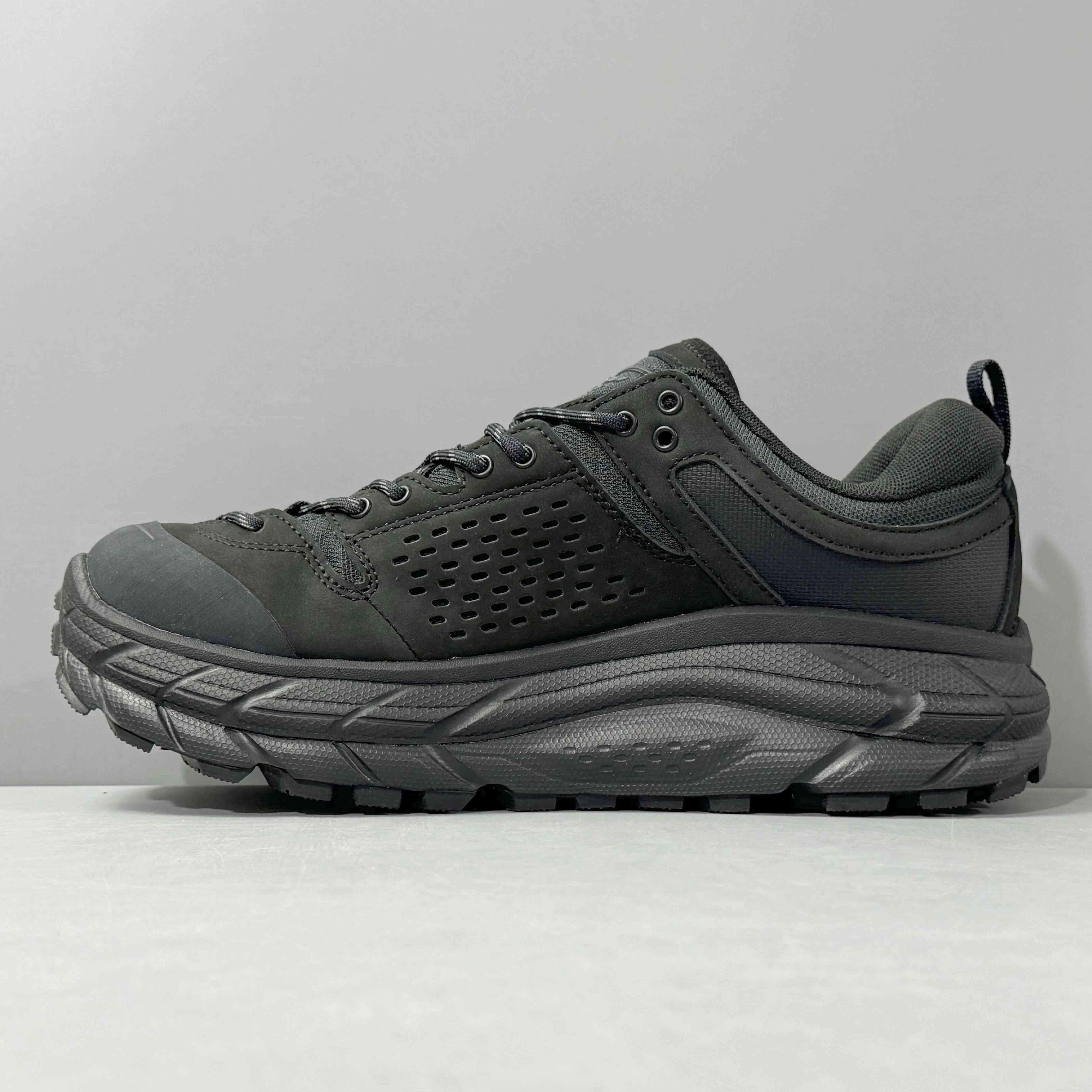 Hoka One One Tor Ultra Low &