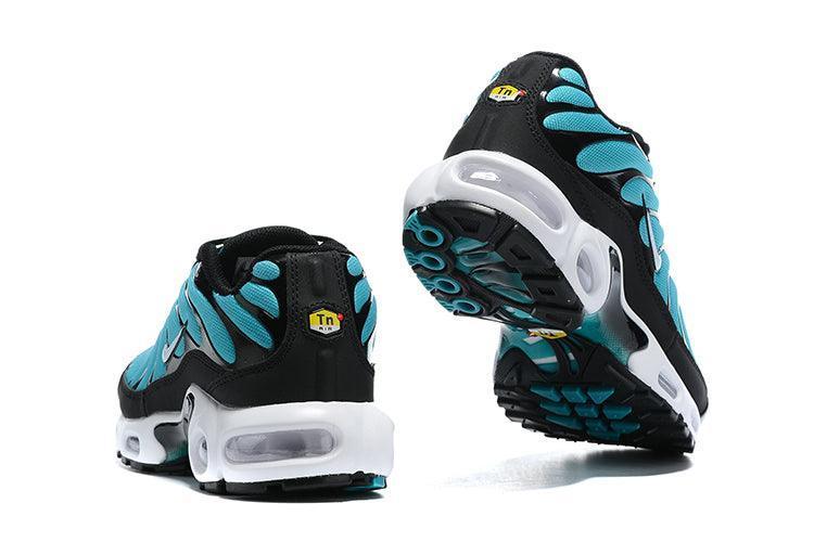 Nike Air Max Plus &