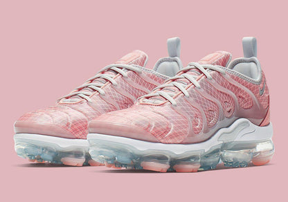 Nike Air VaporMax Plus &