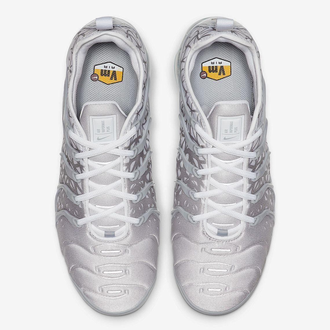 Nike Air VaporMax Plus &
