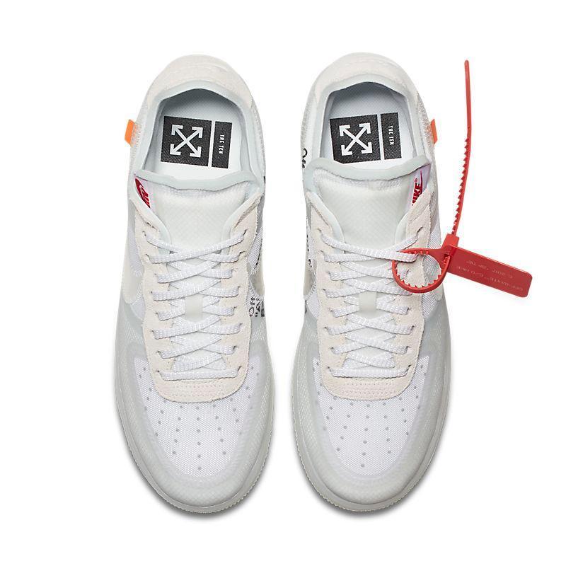 Nike Air Force 1 Low &