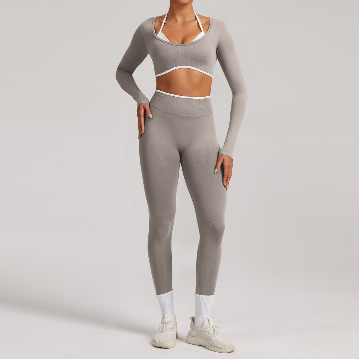 Seamless White Hemmed Yoga Suit for Women