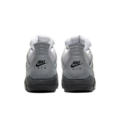 Air Jordan 4 Retro &