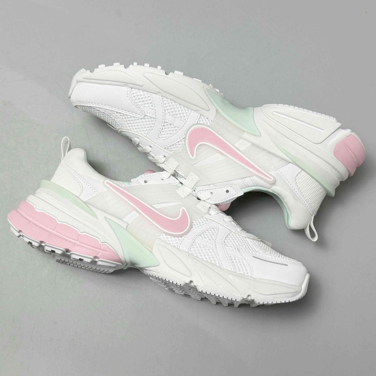 Nike V2K Run &