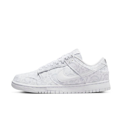 Nike Dunk Low &