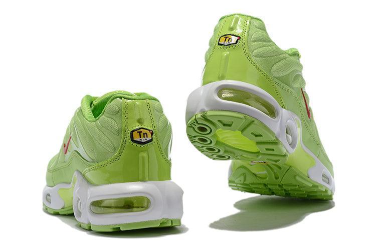 Nike Air Max Plus &