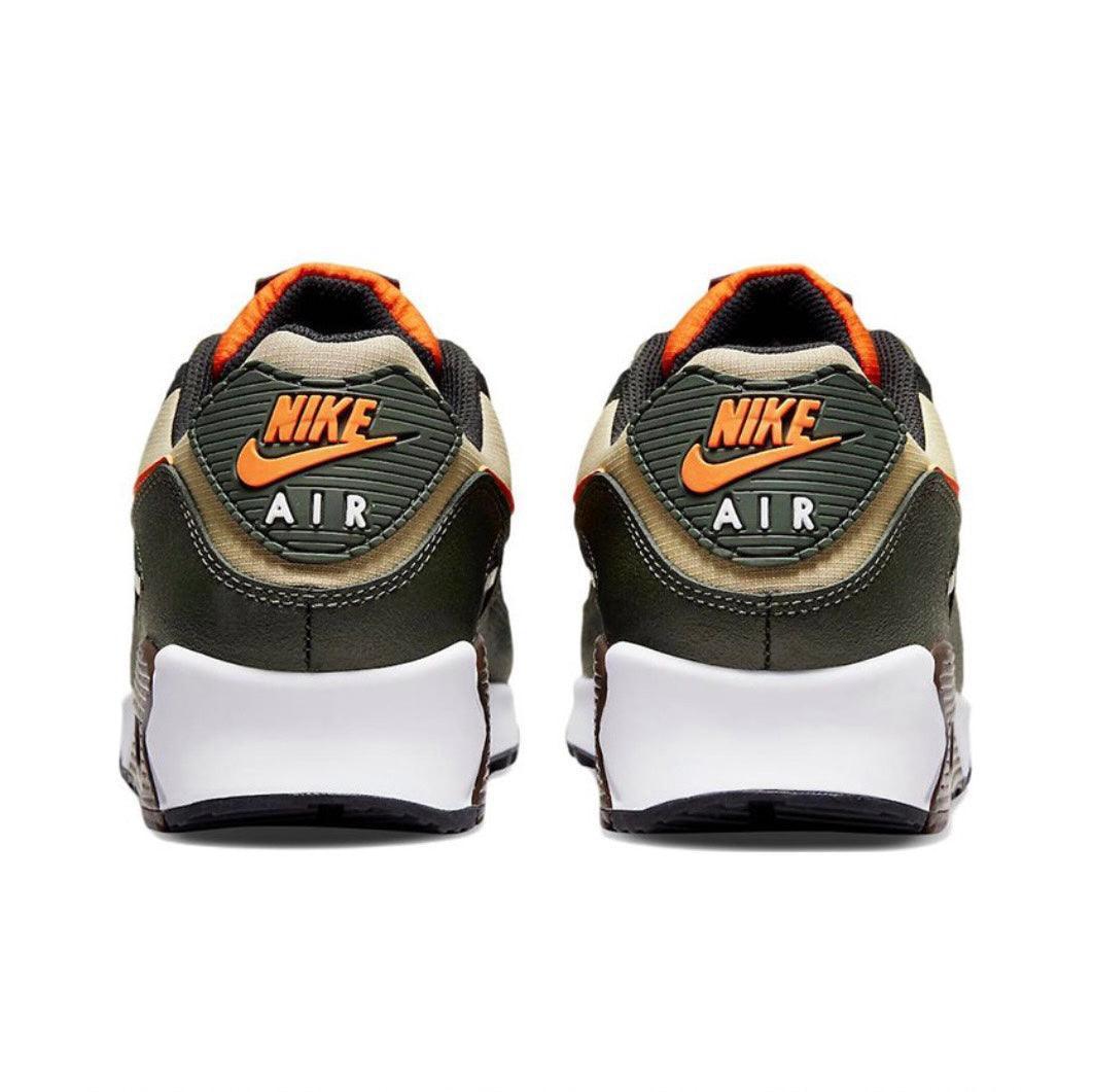 Nike Air Max 90 &