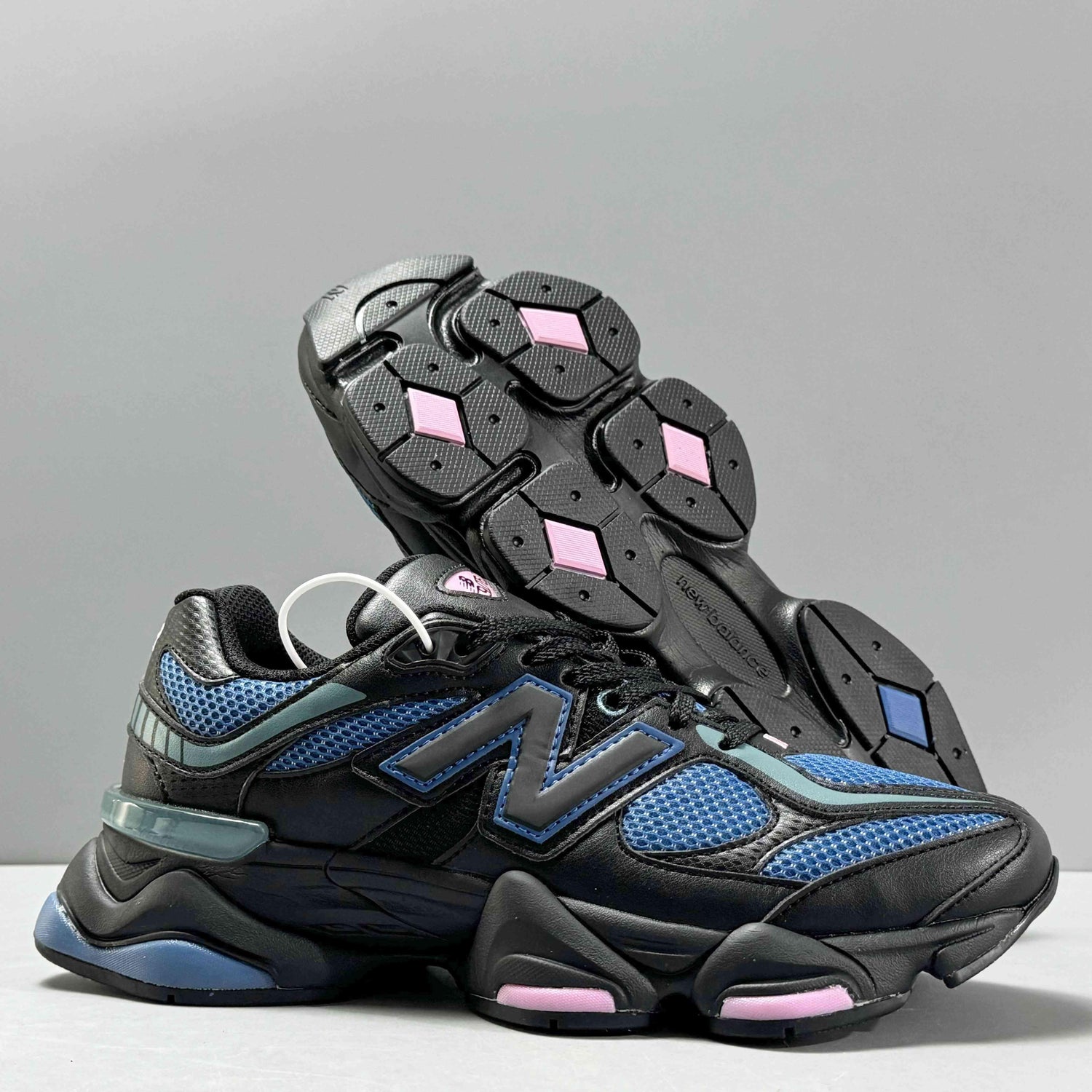 New Balance 9060 &