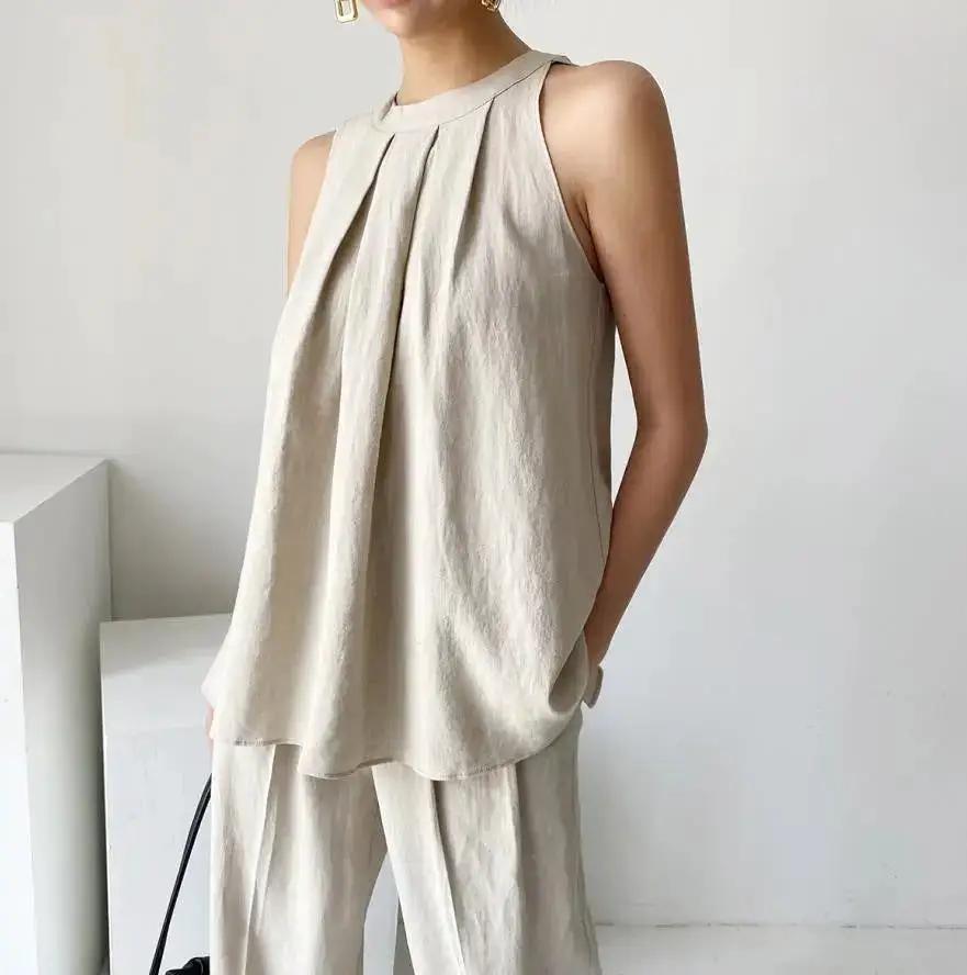 Retro Skin-friendly Pleated Camisole by Dropshipman