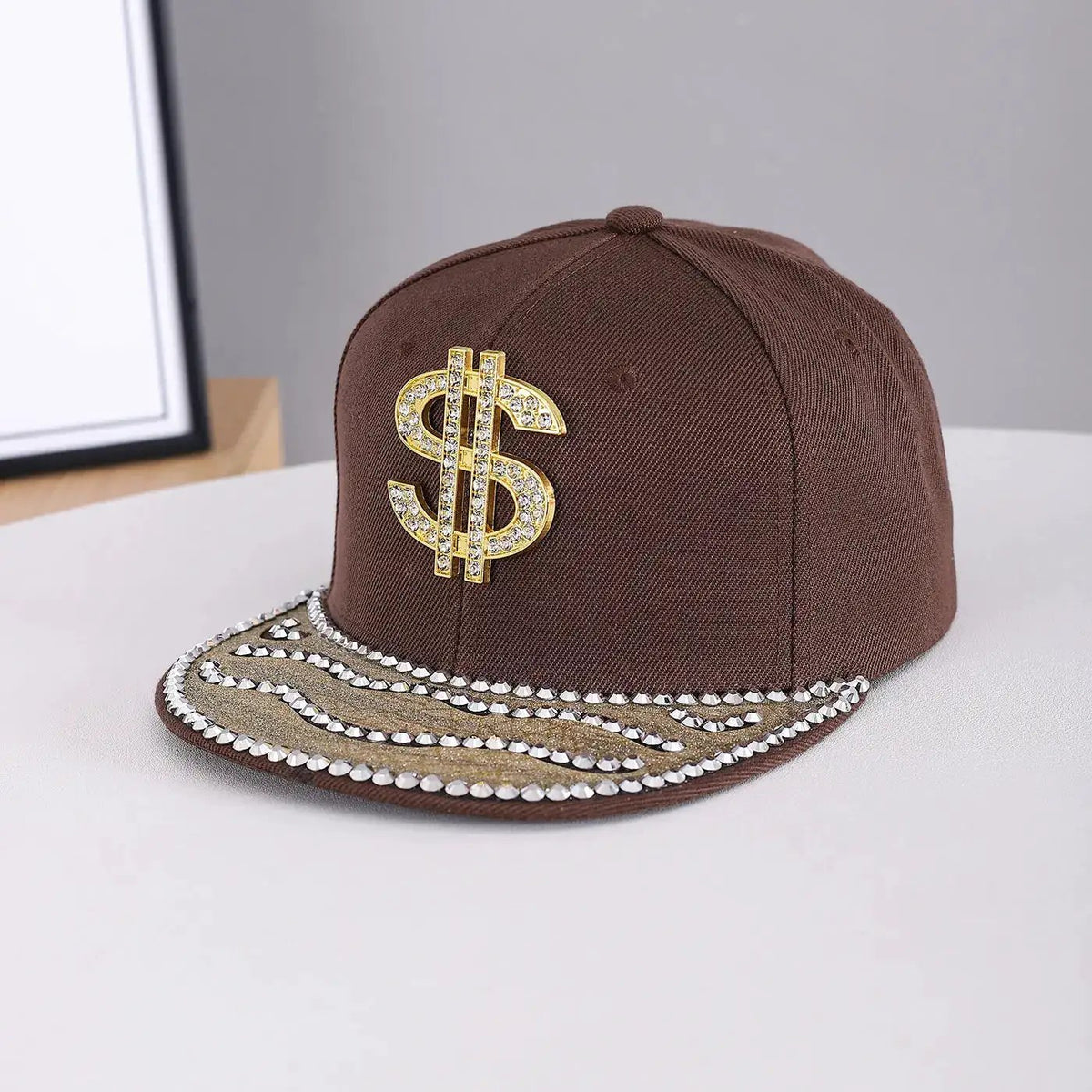 Suitable For Both Men And Women, This Metal Stud Jewelry Features A Wave-shaped Set Of Diamonds. The Hat Has A Flat Brim And Is Perfect For Individualized Outfits. by Dropshipman