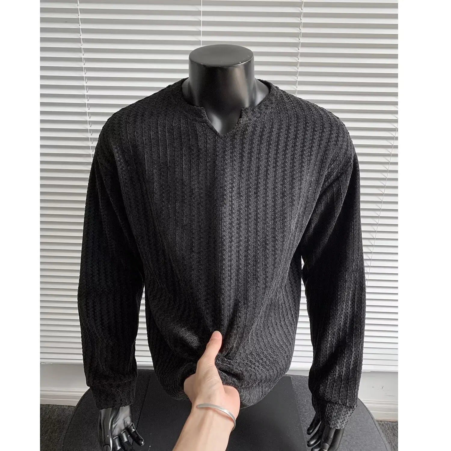 Gray American-style laid-back pullover hoodie by Dropshipman, featuring a comfortable fit and casual autumn design.