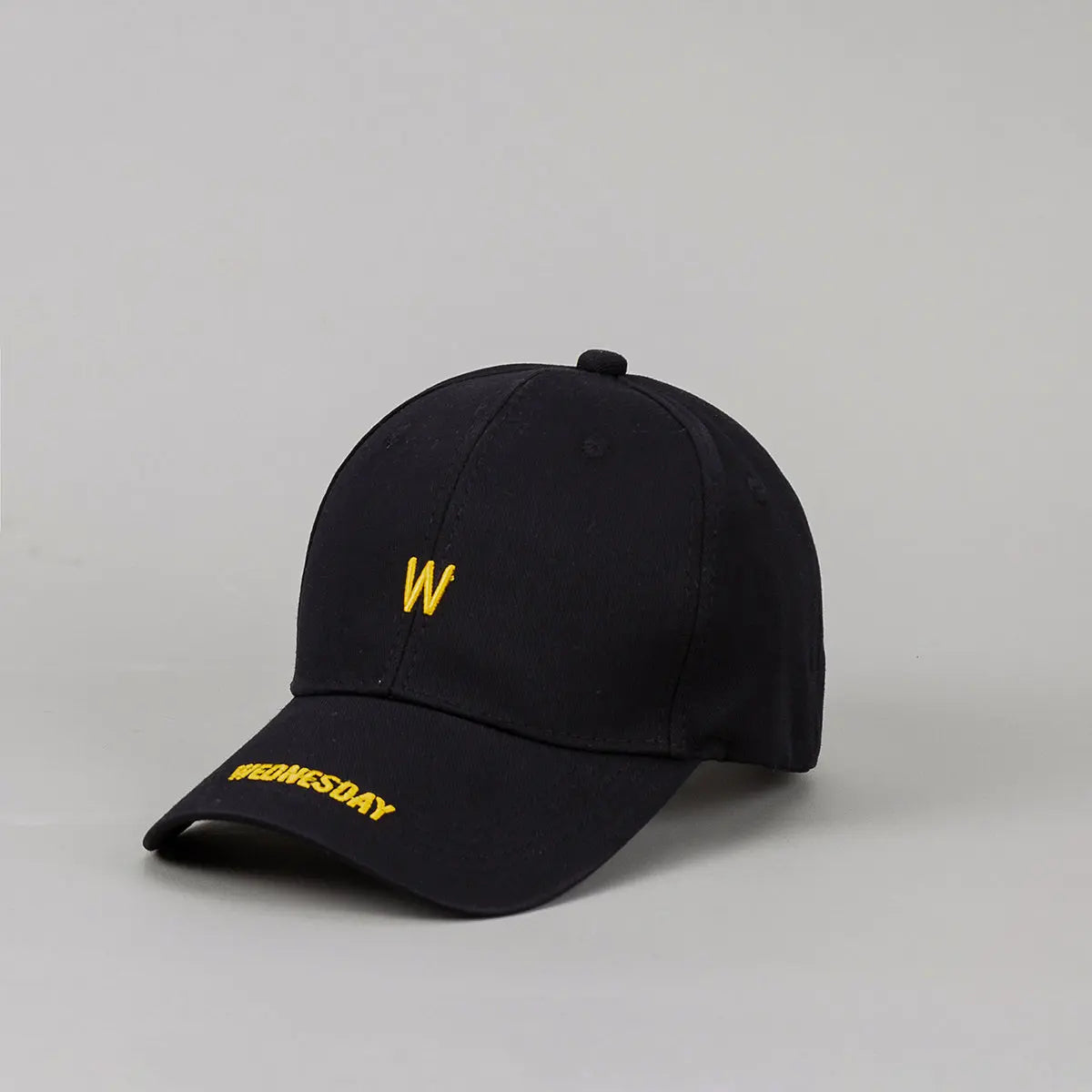Light pink embroidered letter baseball cap for men and women, stylish and sun protection for outdoor activities and casual outings.